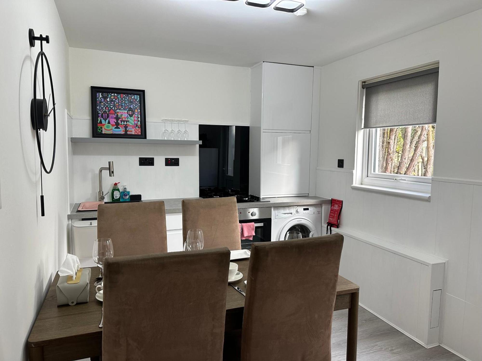 Cozy 2 Bedrooms With Private Parking Space And Garden Edimburgo Exterior foto