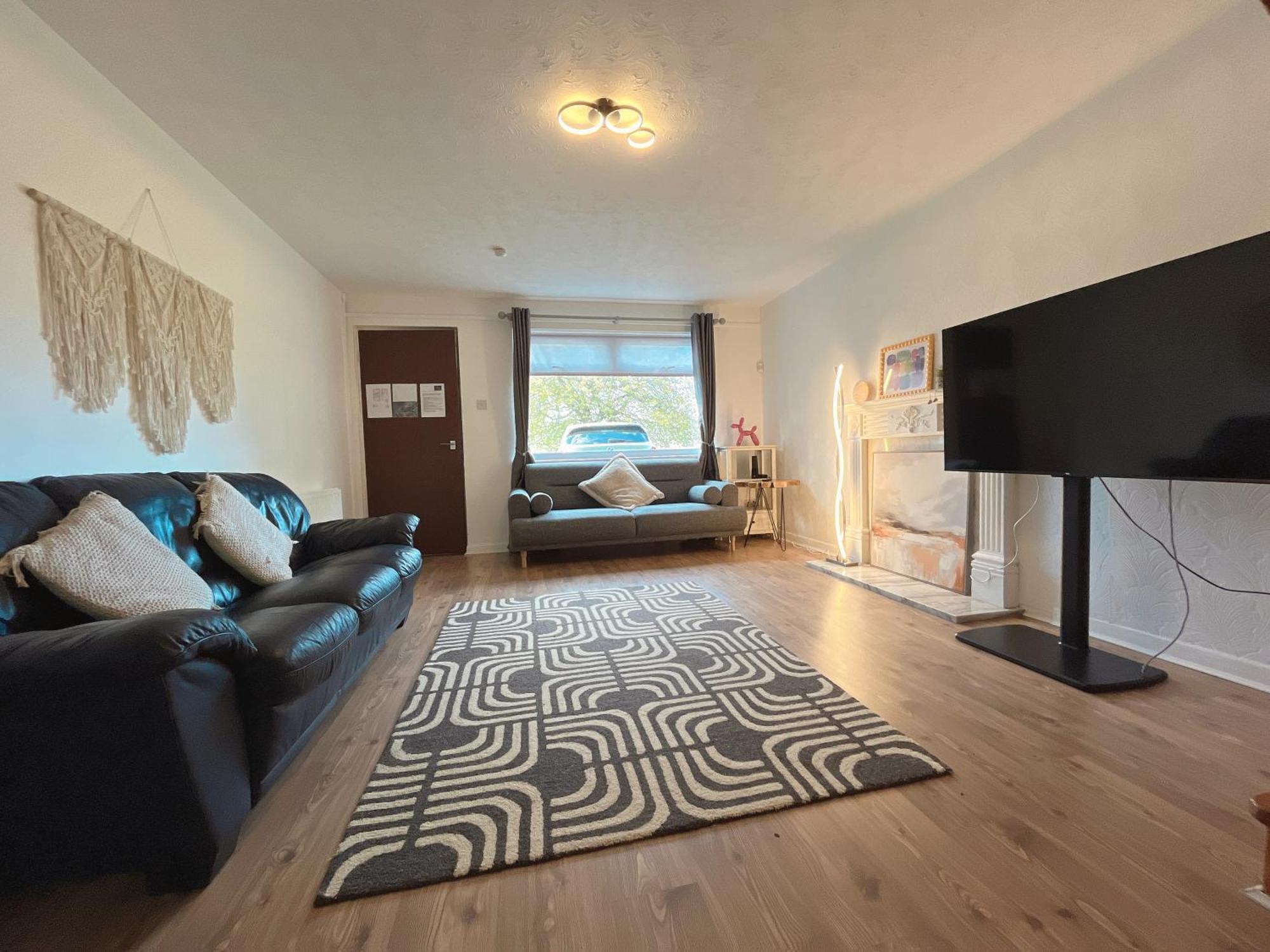 Cozy 2 Bedrooms With Private Parking Space And Garden Edimburgo Exterior foto